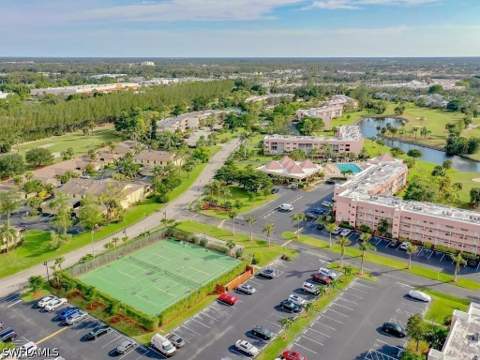200 Turtle Lake Ct 309, Naples FL - photo 15 of 17