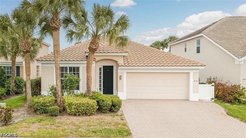 4 bedroom SingleFamilyResidence at 2641 Bellingham Ct, Bellingham, Cape Coral — photo 1