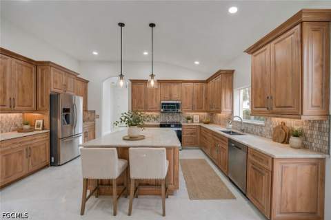 2641 Bellingham Ct, Cape Coral FL - photo 14 of 49