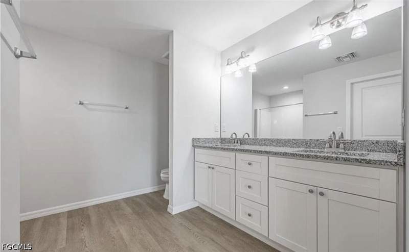 3 bedroom SingleFamilyResidence at 9023 Maywood Cir, Port Labelle, Labelle — photo 4