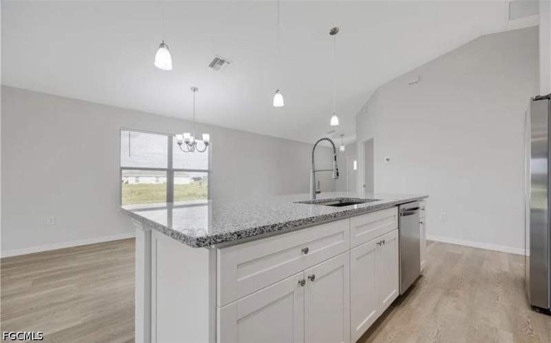 3 bedroom SingleFamilyResidence at 9023 Maywood Cir, Port Labelle, Labelle — photo 5