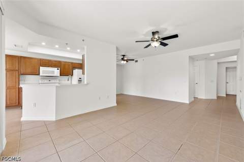 11661 Navarro Way 1704, Fort Myers FL - photo 13 of 25