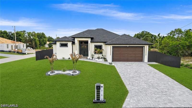 3 bedroom SingleFamilyResidence at 764 Clancy St E, Lehigh Acres, Lehigh Acres — photo 2