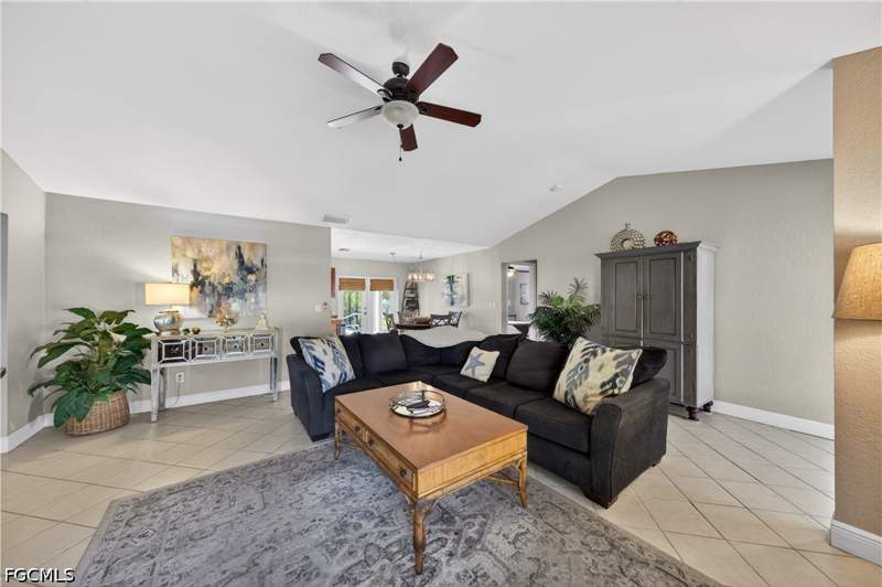 3 bedroom SingleFamilyResidence at 4005 SW 27th Ave, Cape Coral, Cape Coral — photo 3
