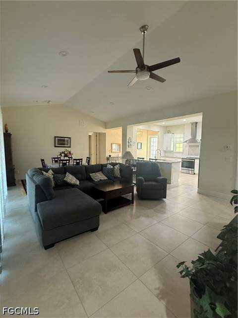 618 SW 31st Ter, Cape Coral FL - photo 12 of 31