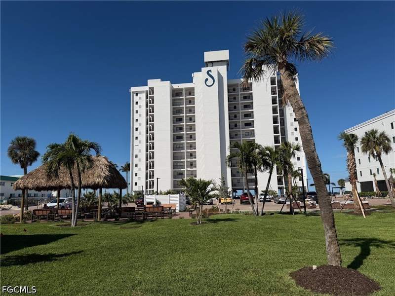 2 bedroom Condominium at 6400 Estero Blvd 402, Sunset Condo, Fort Myers Beach — photo 2