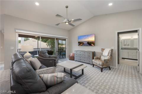 290 Emerald Bay Cir L5, Naples FL - photo 7 of 28