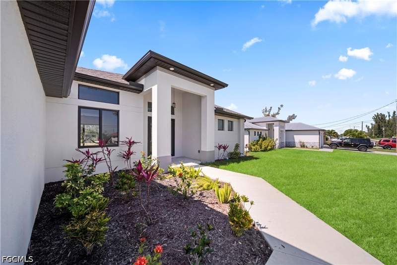 3 bedroom SingleFamilyResidence at 4114 NW 24th Ter, Cape Coral, Cape Coral — photo 2