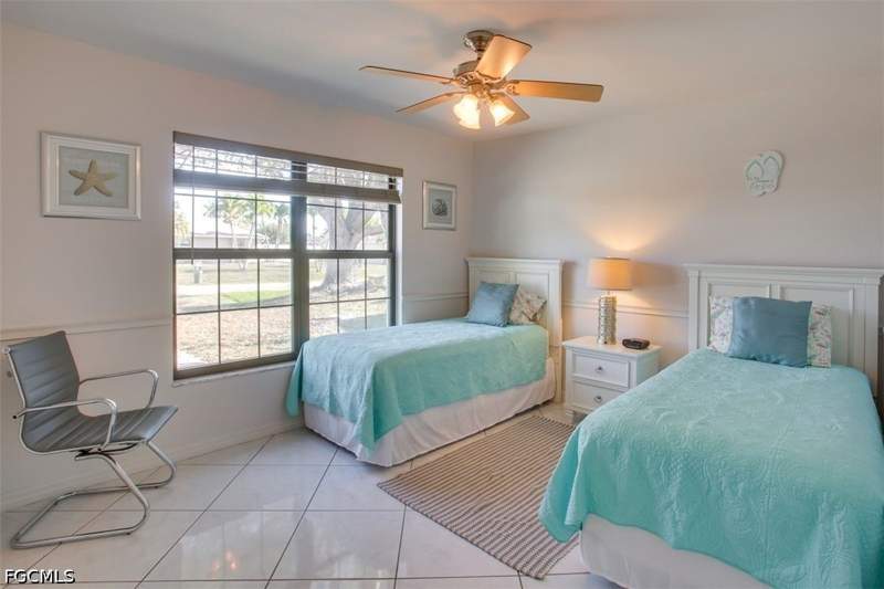 4 bedroom SingleFamilyResidence at 162 SE 22nd St, Cape Coral, Cape Coral — photo 5