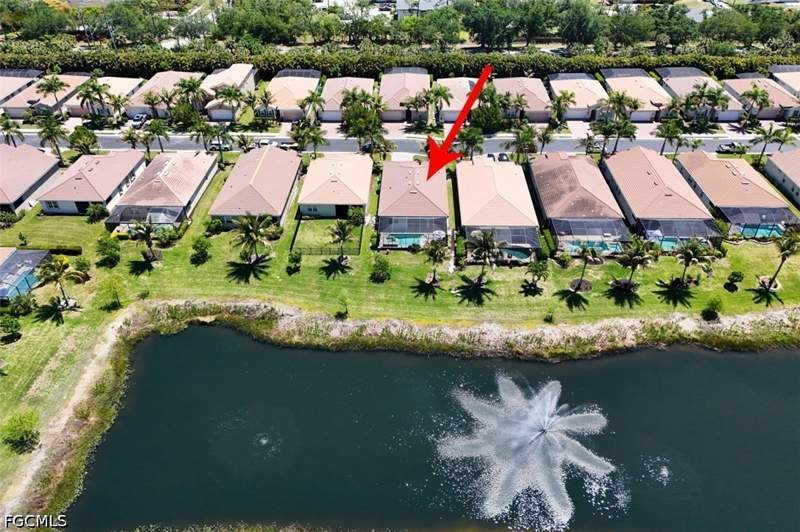 4 bedroom SingleFamilyResidence at 15280 Floresta Ln, Venetian Pointe, Fort Myers — photo 3
