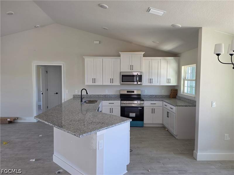 3 bedroom SingleFamilyResidence at 3731 NW 43rd Pl, Cape Coral, Cape Coral — photo 3