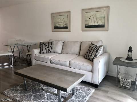 16881 Davis Rd 214, Fort Myers FL - photo 14 of 46