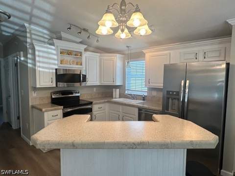 1509 Diamond Lake Cir, Naples FL - photo 10 of 25