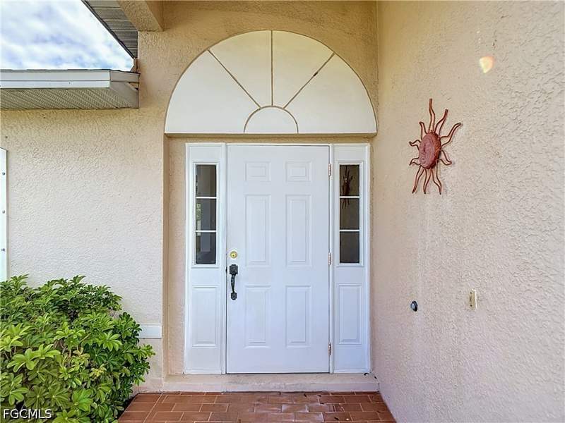 4 bedroom SingleFamilyResidence at 1801 SW 47th Ter, Cape Coral, Cape Coral — photo 4