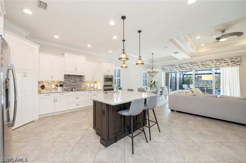 3 bedroom SingleFamilyResidence at 6466 Warwick Ave, Isles Of Collier Preserve, Naples — photo 5