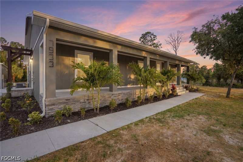 3 bedroom SingleFamilyResidence at 7933 5th Ter, Labelle, Labelle — photo 1