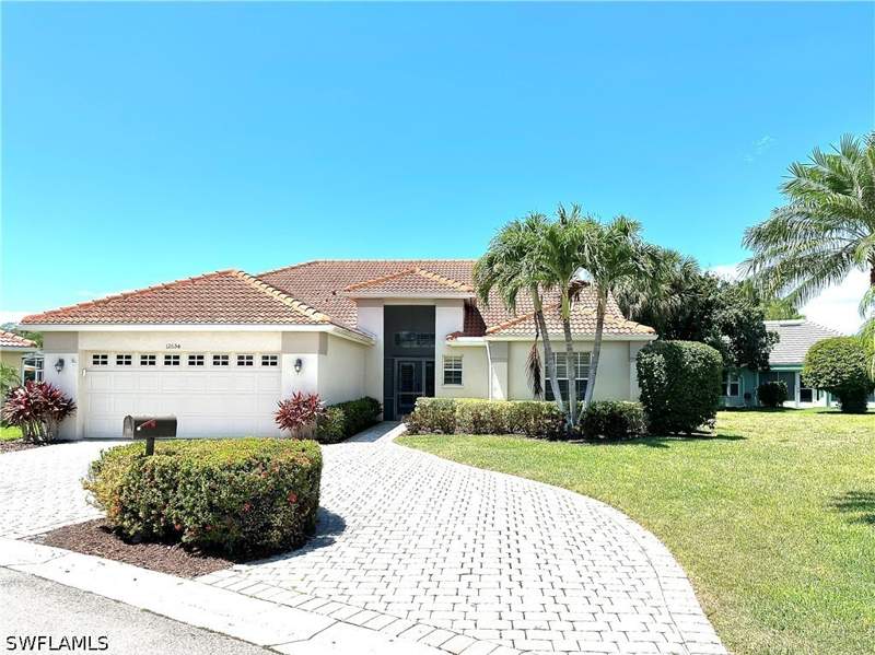 3 bedroom SingleFamilyResidence at 12654 Buttonbush Pl, Hunters Ridge, Bonita Springs — photo 2