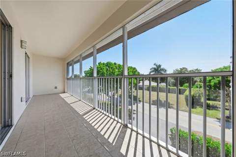 3150 Binnacle Dr 318, Naples FL - photo 21 of 35