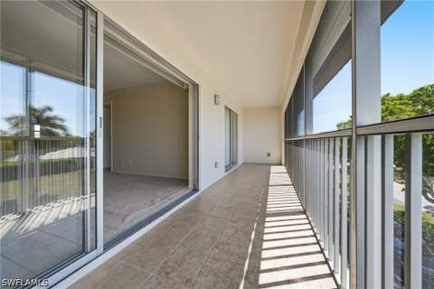 3150 Binnacle Dr 318, Naples FL - photo 22 of 35