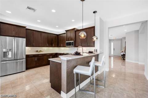 13539 Mandarin Cir, Naples FL - photo 8 of 25