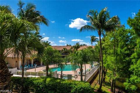 6011 Jonathans Bay Cir 402, Fort Myers FL - photo 24 of 28