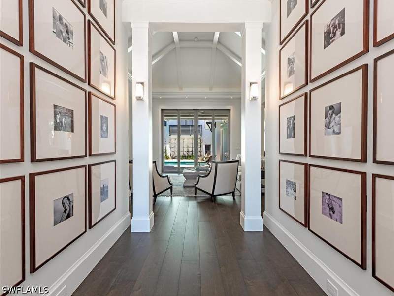 4 bedroom SingleFamilyResidence at 545 13th Ave S, Olde Naples, Naples — photo 3