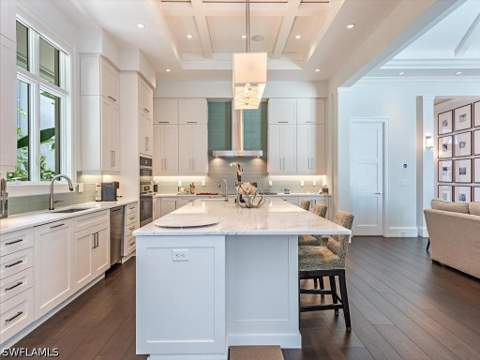 545 13th Ave S, Naples FL - photo 8 of 25