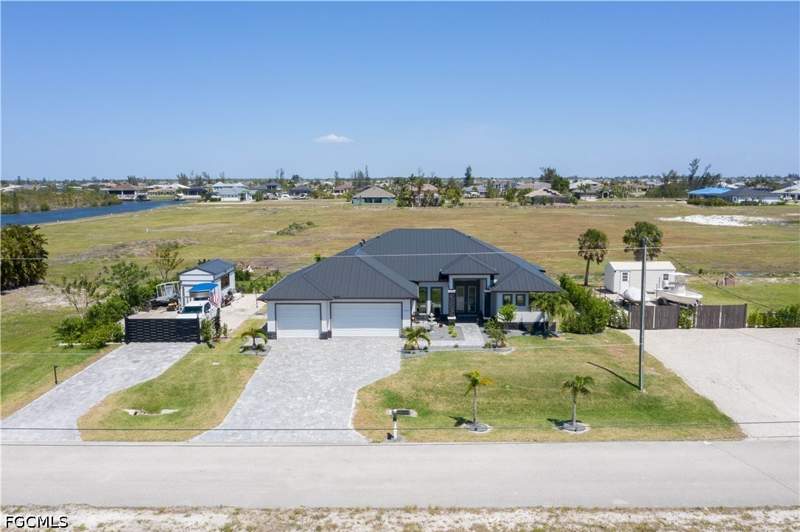 3 bedroom SingleFamilyResidence at 1715 NW 42nd Pl, Cape Coral, Cape Coral — photo 2
