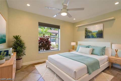 1025 Pine Isle Ln 1025, Naples FL - photo 15 of 33