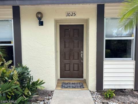 1025 Pine Isle Ln 1025, Naples FL - photo 22 of 33