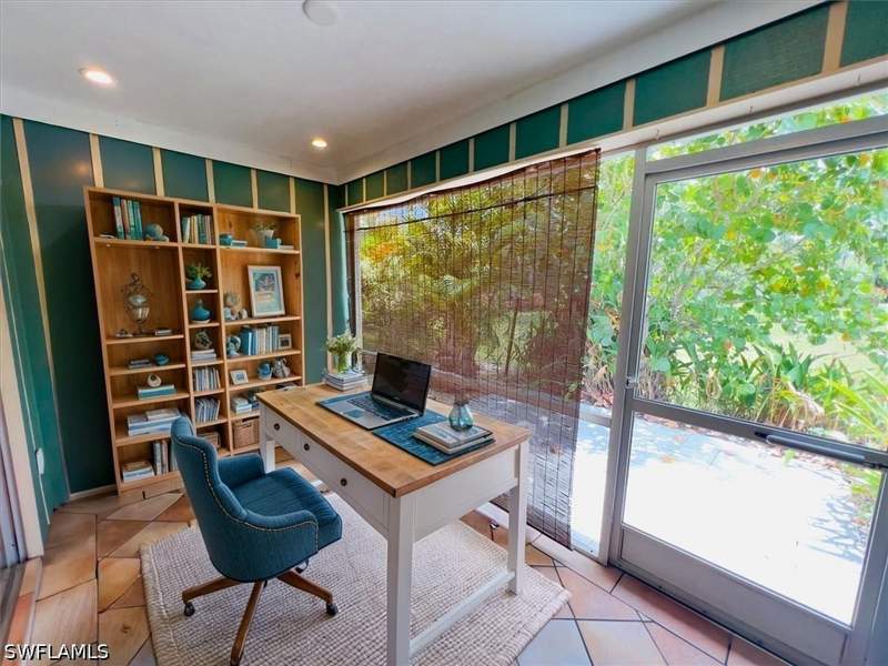2 bedroom Condominium at 1025 Pine Isle Ln 1025, Boca Ciega Village, Naples — photo 5