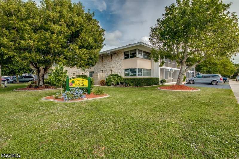 2 bedroom Condominium at 4202 SE 4th Pl 3, Country Club Estates Condo, Cape Coral — photo 1