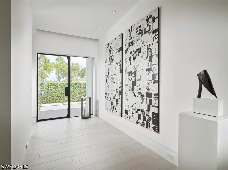 3 bedroom SingleFamilyResidence at 1218 14th Ave N, Lake Park, Naples — photo 5