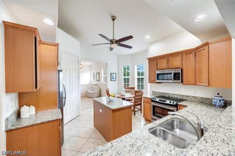 6442 Legacy Cir 203, Naples FL - photo 15 of 50