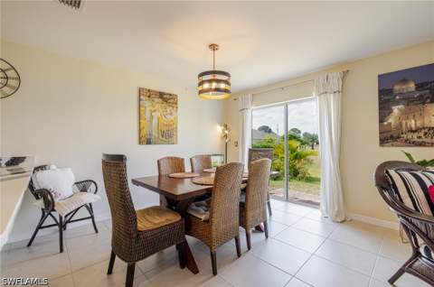 1607 NE 35th Ln, Cape Coral FL - photo 16 of 27