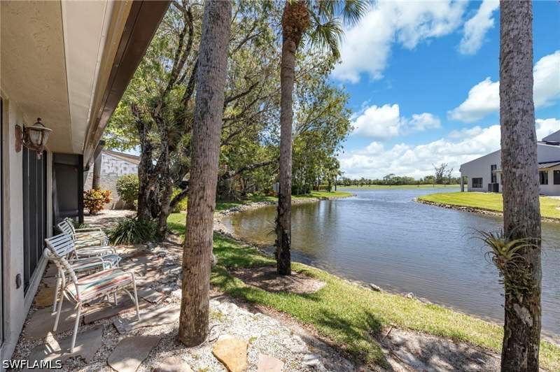 2 bedroom Attached at 144 Bears Paw Trl, Bears Paw Villas, Naples — photo 3