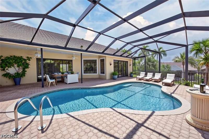3 bedroom SingleFamilyResidence at 7214 Hendry Creek Dr, Hendry Creek, Fort Myers — photo 4