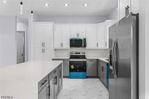 2711 40th St W, Lehigh Acres FL - photo 8 of 31