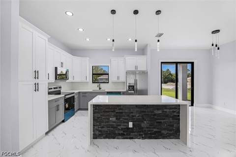 2700 41st St W, Lehigh Acres FL - photo 6 of 38