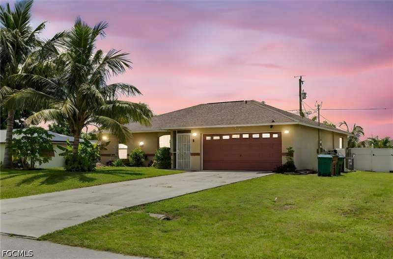 3 bedroom SingleFamilyResidence at 1728 NE 22nd Ter, Cape Coral, Cape Coral — photo 2