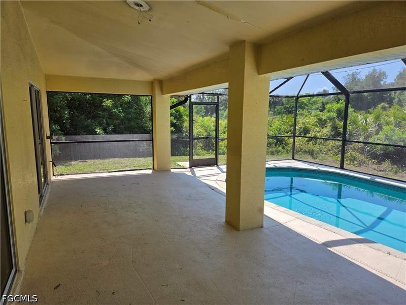 3 bedroom SingleFamilyResidence at 3200 E 6th St, Lehigh Acres, Lehigh Acres — photo 4