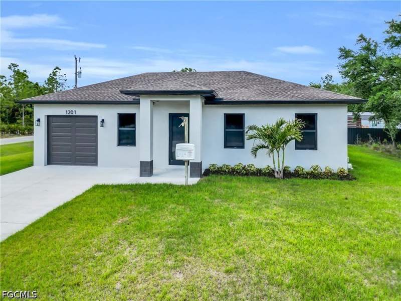3 bedroom SingleFamilyResidence at 1201 E 7th St, Lehigh Acres, Lehigh Acres — photo 3