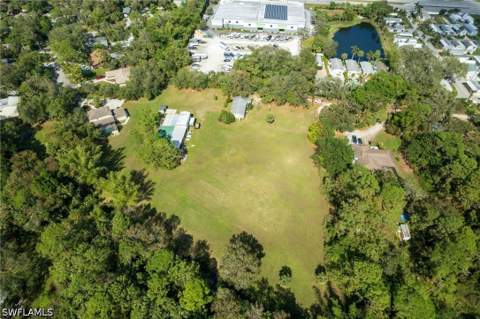 11203 Butler Dr, Bonita Springs FL - photo 10 of 39