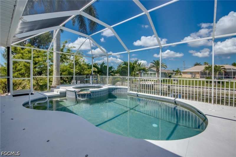 3 bedroom SingleFamilyResidence at 2120 SW 8th Pl, Cape Coral, Cape Coral — photo 1