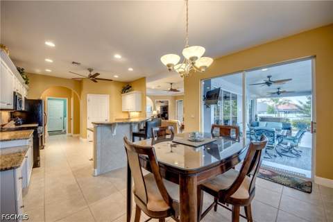 2120 SW 8th Pl, Cape Coral FL - photo 17 of 49