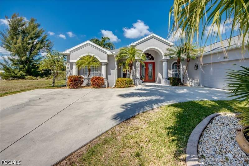 3 bedroom SingleFamilyResidence at 2120 SW 8th Pl, Cape Coral, Cape Coral — photo 5