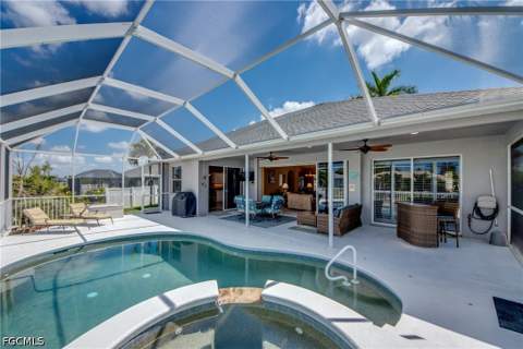 2120 SW 8th Pl, Cape Coral FL - photo 6 of 49