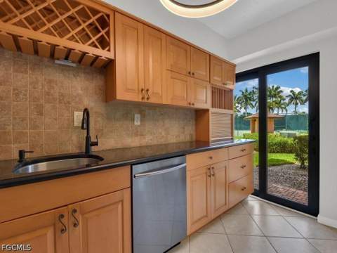 1512 Mainsail Dr 10, Naples FL - photo 7 of 29