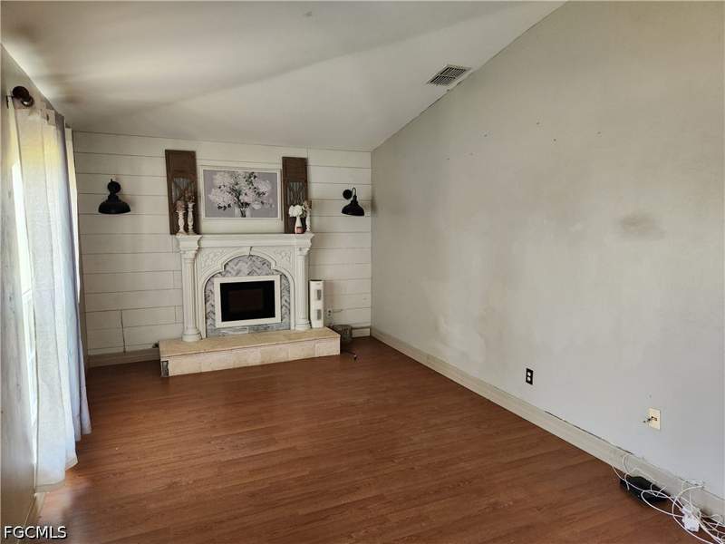 3 bedroom SingleFamilyResidence at 2508 NW 12th St, Cape Coral, Cape Coral — photo 5