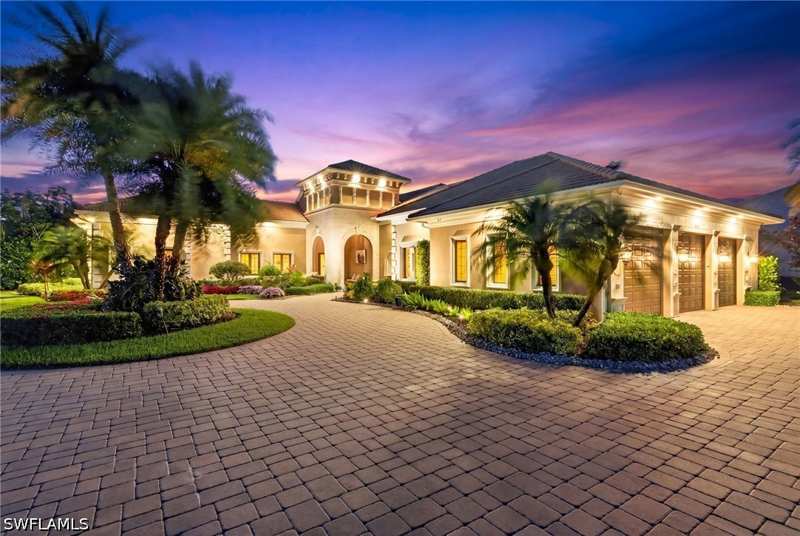 4 bedroom SingleFamilyResidence at 628 Venezia Grande Dr, Venezia Grande Estates, Naples — photo 1